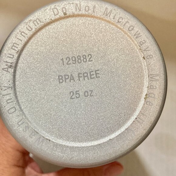 Vintage Disney Magic Kingdom Metal Water Bottle Cinderella Castle Gray Blue 25oz - Picture 9 of 14